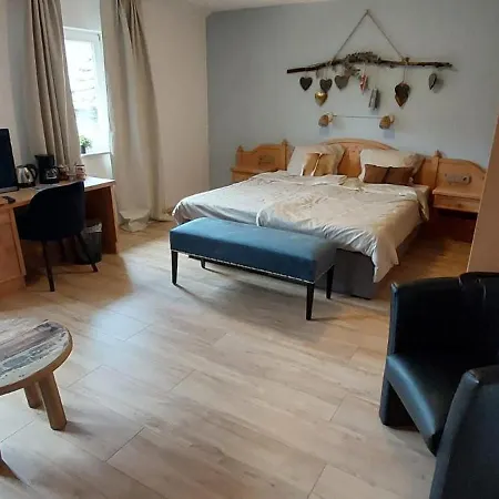 Landgasthof Zur Schmitte Bed and breakfast Schmallenberg